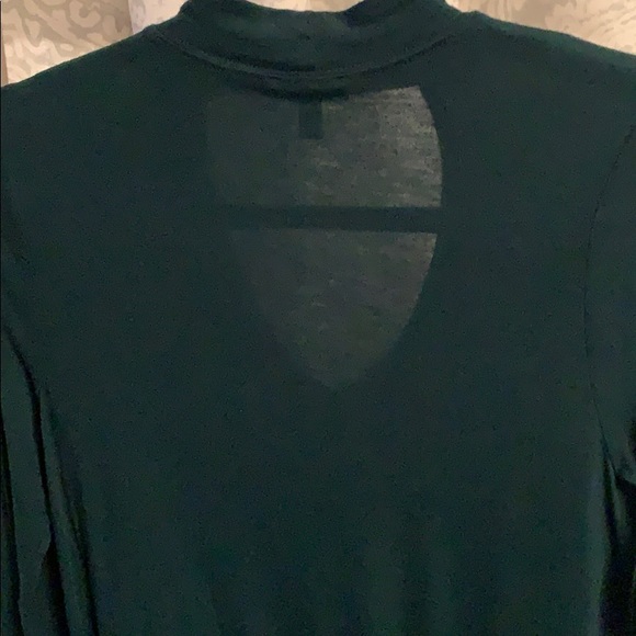 Sexy Green Top - Picture 4 of 7